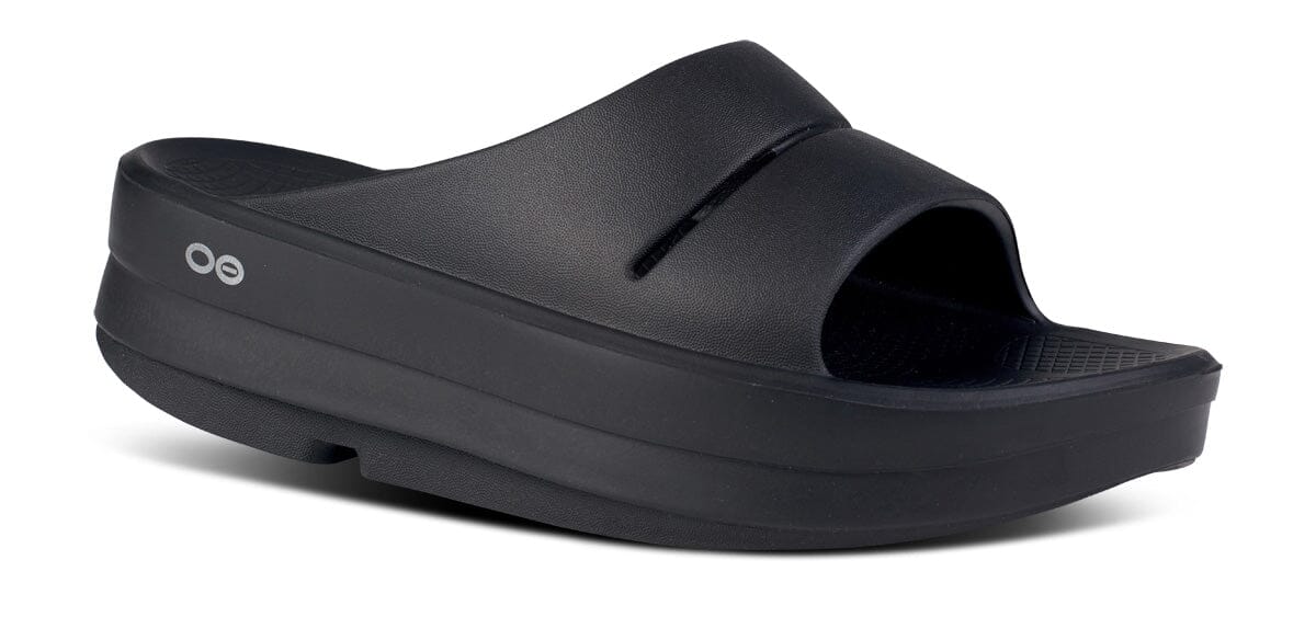 OOFOS Women's OOmega OOahh Sandal - Black